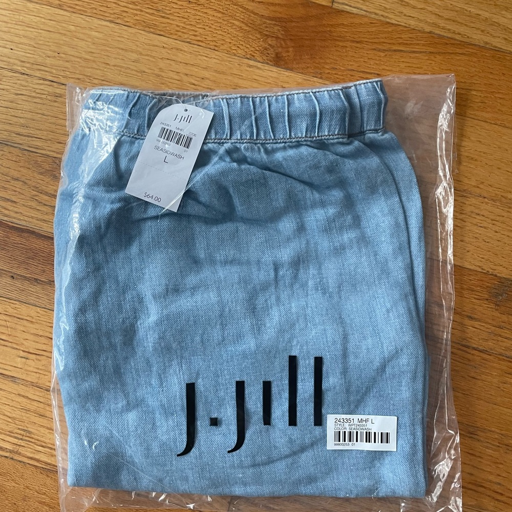 J.Jill Chambray shorts, large. New with tags